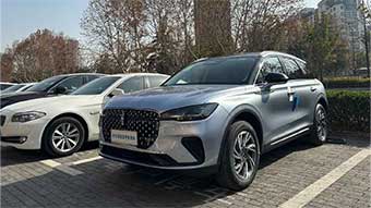 中企誠(chéng)誼林肯留學(xué)生免稅車